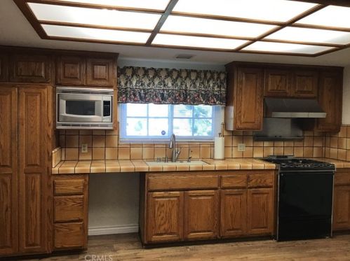 1302 Arlington Ave, Anaheim CA  92801-2003 exterior