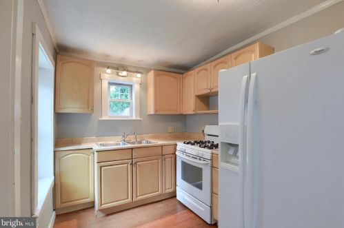 317 Walnut St, Lancaster PA  17602-2451 exterior