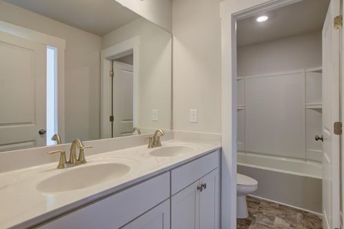 4182 Links Blvd, Jefferson GA  30549-8826 exterior