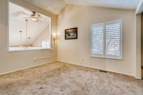 10233 Peakview Ave, Englewood CO 80111-6107 exterior