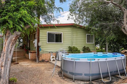 360 Shawnee Rd, Perris, CA 92570-1738