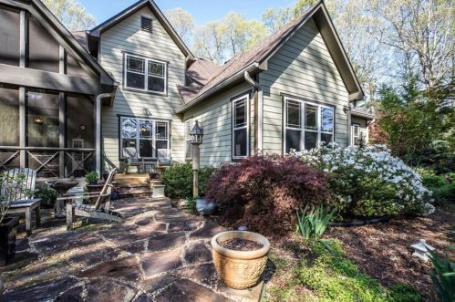 239 Mallard Dr, Carrollton, GA 30116-2506