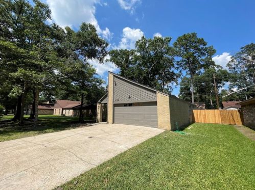 118 Foster Oaks Dr, Conroe TX  77301-4584 exterior