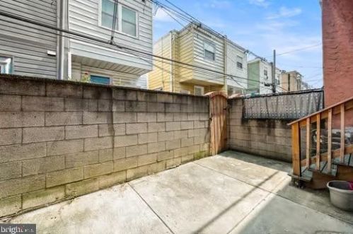 2613 13 St, Philadelphia PA  19133-1105 exterior