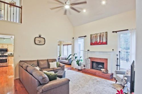 1252 Joe Brogdon Ln, Buford, GA 30518-4920