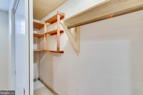 10408 Insley St, Silver Spring MD 20902-4936 exterior