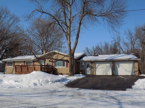 510 Hiller Dr, Good Thunder, MN 56037-9674