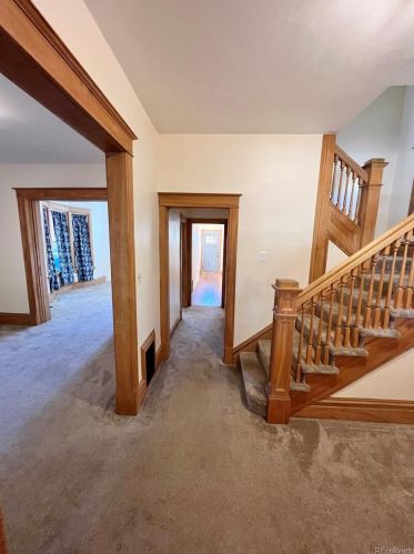 2435 Franklin St, Denver, CO 80210-5107