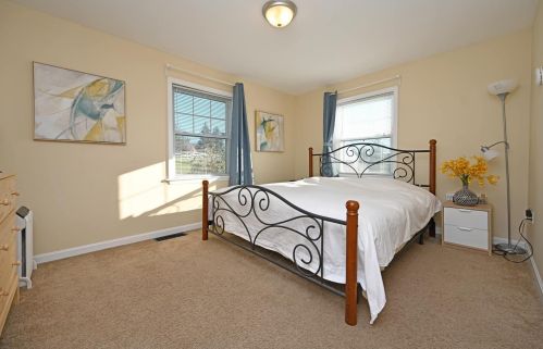 221 Harvest Ln, Cincinnati OH exterior