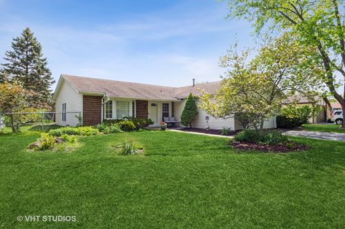 59 Cunningham Dr, Palatine, IL 60067-2773