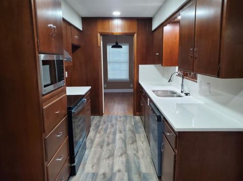 1701 Francis St, Carrollton TX  75006-7330 exterior