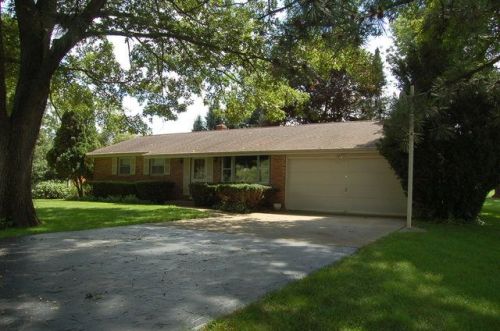 281 Cartwright Ln, Oregon, IL 61061-9306