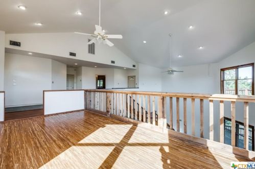 180 Elm Vly Dr, Spring Branch TX 78163-1821 exterior