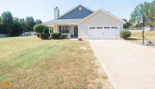 715 Strawflower Ln, Locust Grove, GA 30248-3191