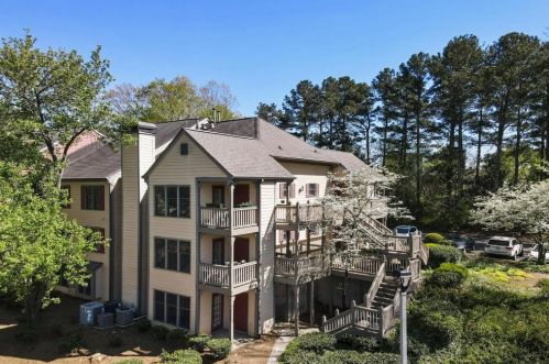 312 Hollyfax Cir, Atlanta GA  30328-5702 exterior