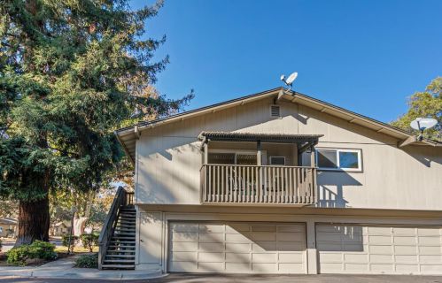 122 Flynn Ave, Mountain View, CA 94043-3949
