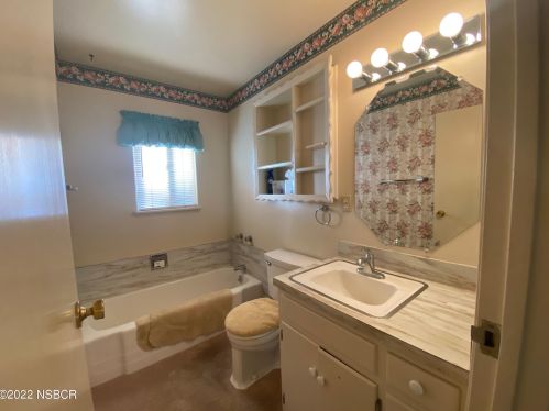 114 Palisade Dr, Santa Maria, CA 93454-4814