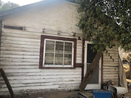 705 East Ave, Navelencia, CA 93654-3512