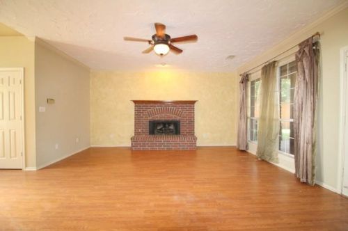 6729 Sweetwater Dr, Plano TX  75023-1838 exterior