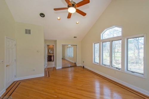 60 Woodland Rd, Dover NJ  07869-4136 exterior