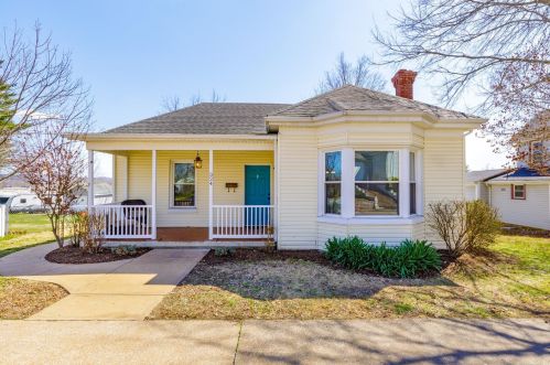 324 2nd St, Festus, MO 63028-1826
