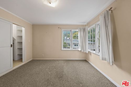 1347 San Luis Rey Dr, Glendale CA  91208-1961 exterior