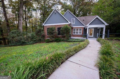 4 Rose Cir, Clayton, GA 30525-4227