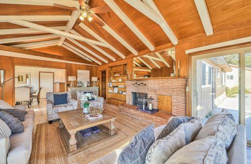 1024 Highland St, Seaside CA 93955-6103 exterior