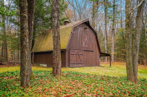 65 Francestown Tpke, Mount Vernon, NH 03057-1226