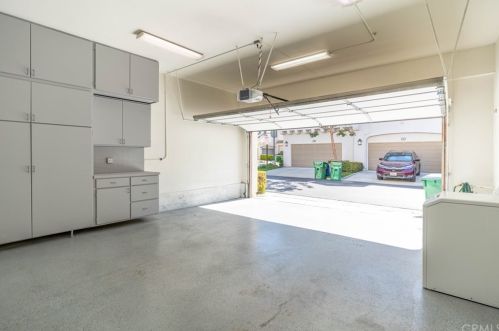 42 Leucadia, Irvine CA  92602-2414 exterior
