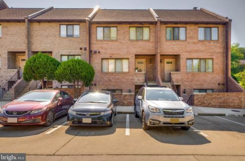 3743 Madison Ln, Falls Church, VA 22041-3644