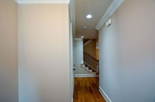 7880 Glisten Ave, Atlanta GA  30328-2465 exterior