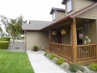 2534 35th Ct, Eagle Crest, OR 97756-7865