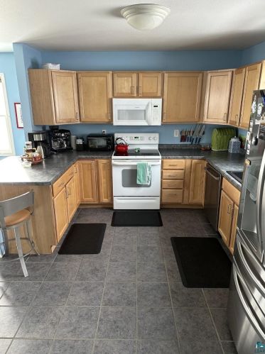 9 5th St, Duluth MN  55805-1712 exterior