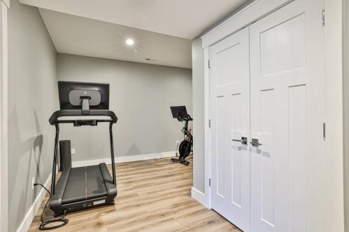 10475 Deerfield Rd, Cincinnati OH  45242-4319 exterior