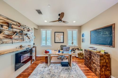 1814 Main St, Huntington Beach CA  92648-2725 exterior