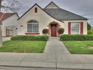 1129 Mandarin Ct, Modesto, CA 95350-4662