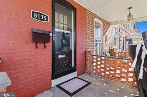 8135 Ardleigh St, Philadelphia PA  19118-3411 exterior