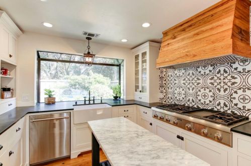 11489 Hesperian Cir, Rancho Cordova, CA 95670-7656