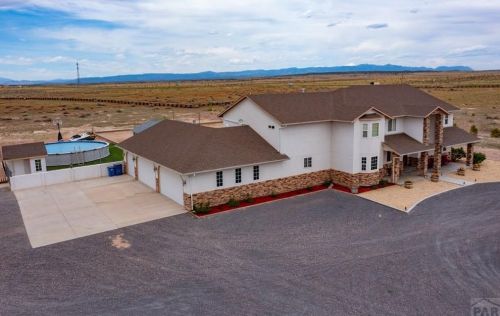 738 Mcculloch Pl, Pueblo, CO 81007-2002