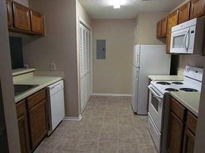 5541 Mountain Springs Cir, Stone Mountain, GA 30088-3472