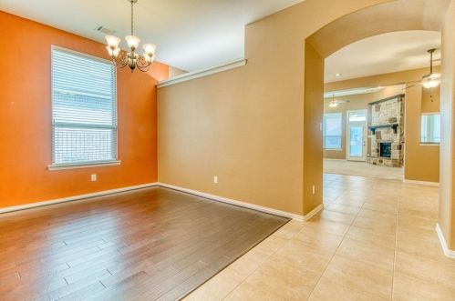 302 Round Lake Dr, Richmond TX 77469-1778 exterior