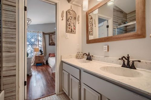 10218 Bilbrook Pl, Austin TX  78748-2308 exterior