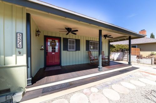 5575 Tower Rd, Riverside, CA 92506-1083
