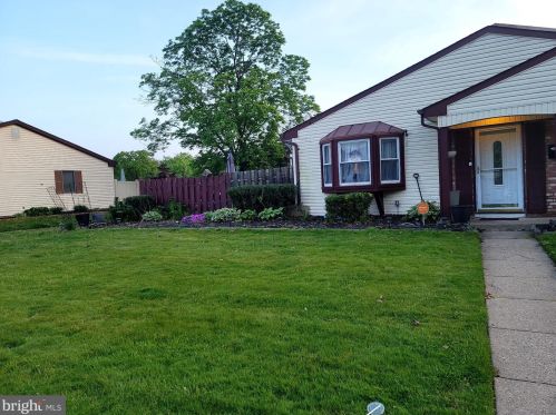 1 Felter Pl, Willingboro, NJ 08046-2019