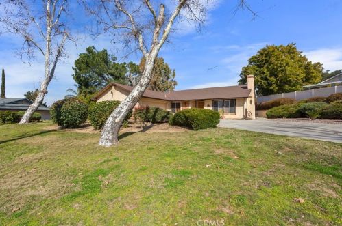 29840 Camino Del Sol Dr, Temecula, CA 92592-2100