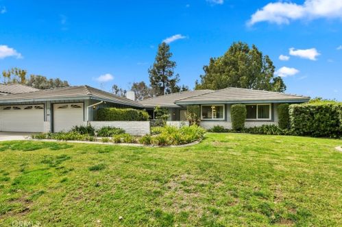 5576 Inner Circle Dr, Riverside, CA 92506-3617