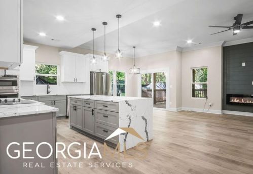 1452 Lockwood Dr, Atlanta GA  30311-3534 exterior