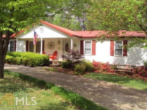 110 Thomas Ln, Hartwell, GA 30643-3930