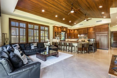 4292 Kahala Ave, Honolulu HI  96816-4822 exterior